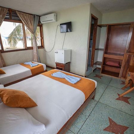 Hostal Estrella De Mar Puerto Ayora  Eksteriør billede