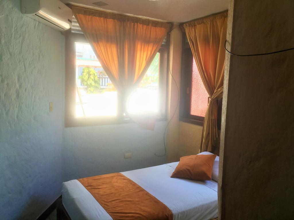 Hostal Estrella De Mar Puerto Ayora  Værelse billede