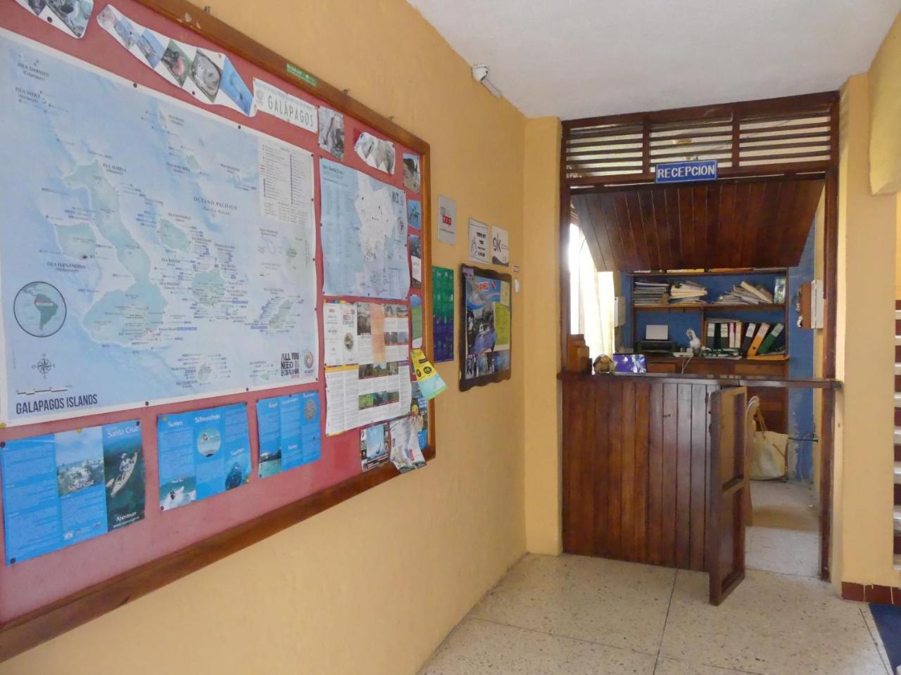 Hostal Estrella De Mar Puerto Ayora  Eksteriør billede