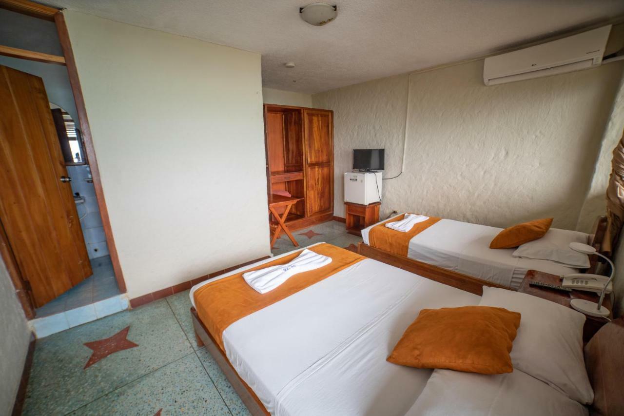 Hostal Estrella De Mar Puerto Ayora  Eksteriør billede