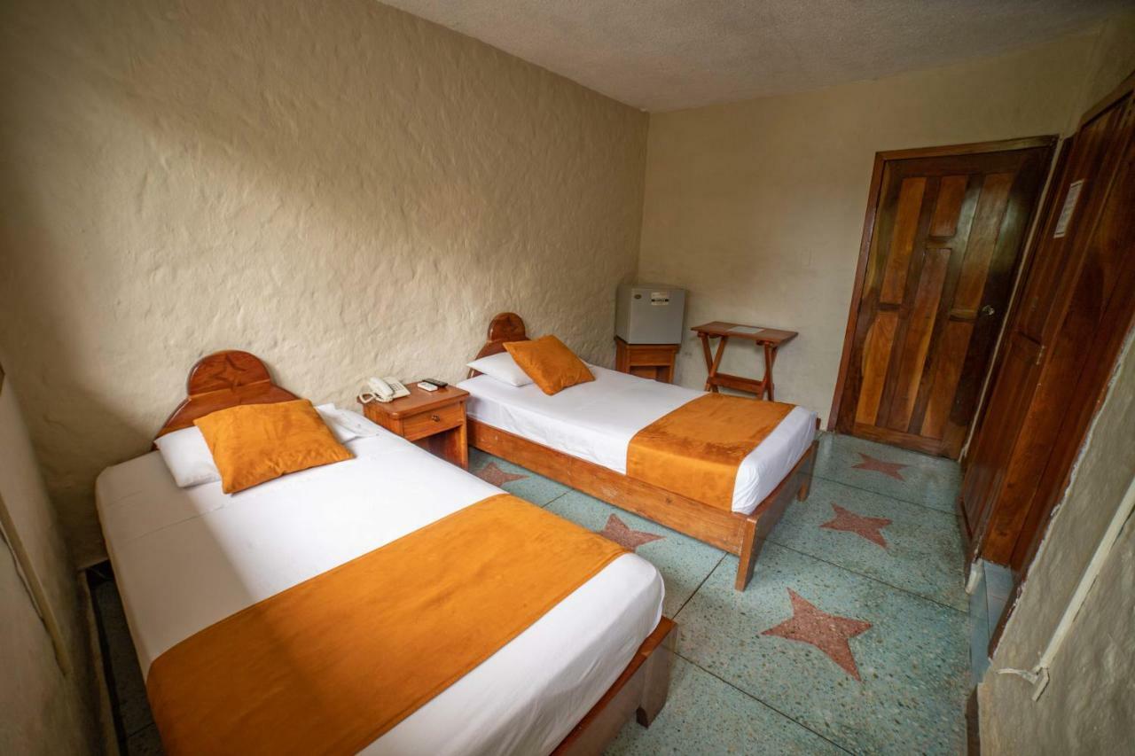 Hostal Estrella De Mar Puerto Ayora  Eksteriør billede