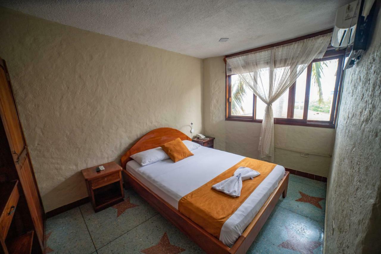 Hostal Estrella De Mar Puerto Ayora  Eksteriør billede